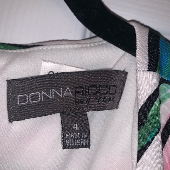 Brand new dress without tags - Picture 2 of 2